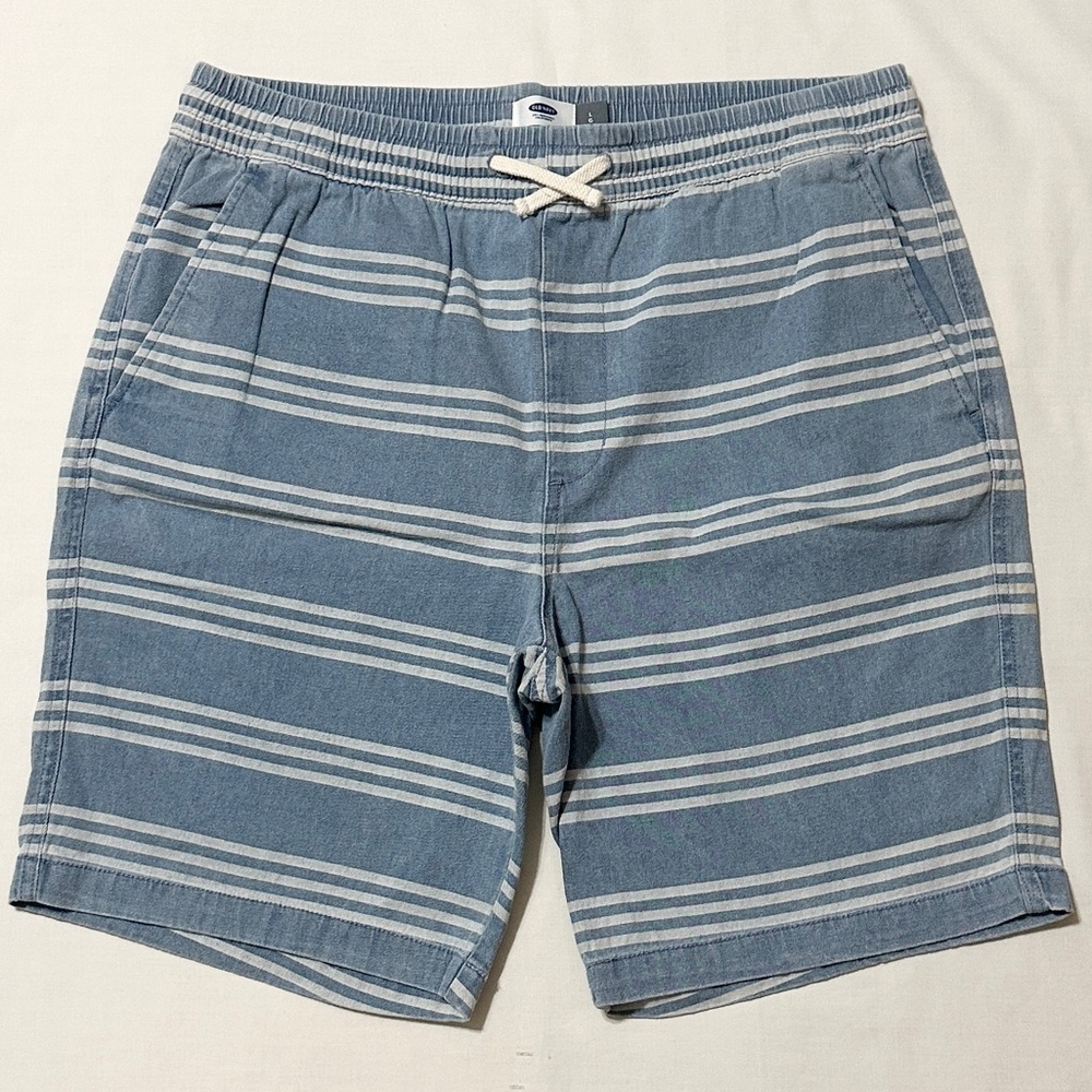 Old Navy Light Blue Chambray Elastic/Drawstring Waist Shorts w/White Stripes - L